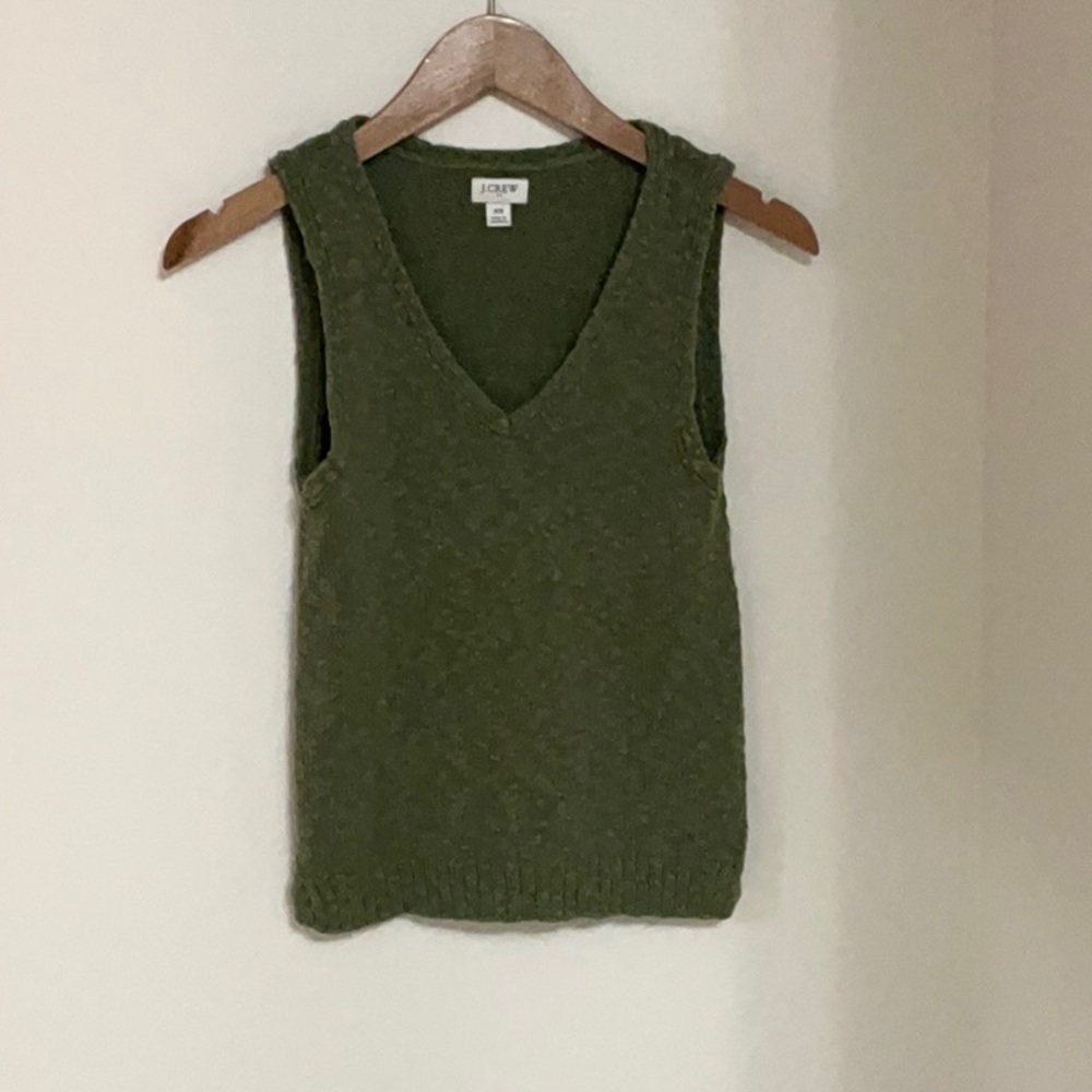 J. Crew Women's Olive Green Sleeveless Sweater Knit Top